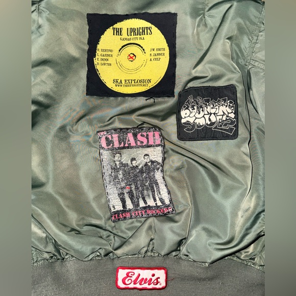 Punk Green Bomber Jacket with Patches - Picture 4 of 4